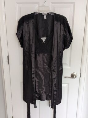 NWOT Nine & Company Black Nightgown & Robe Set - M